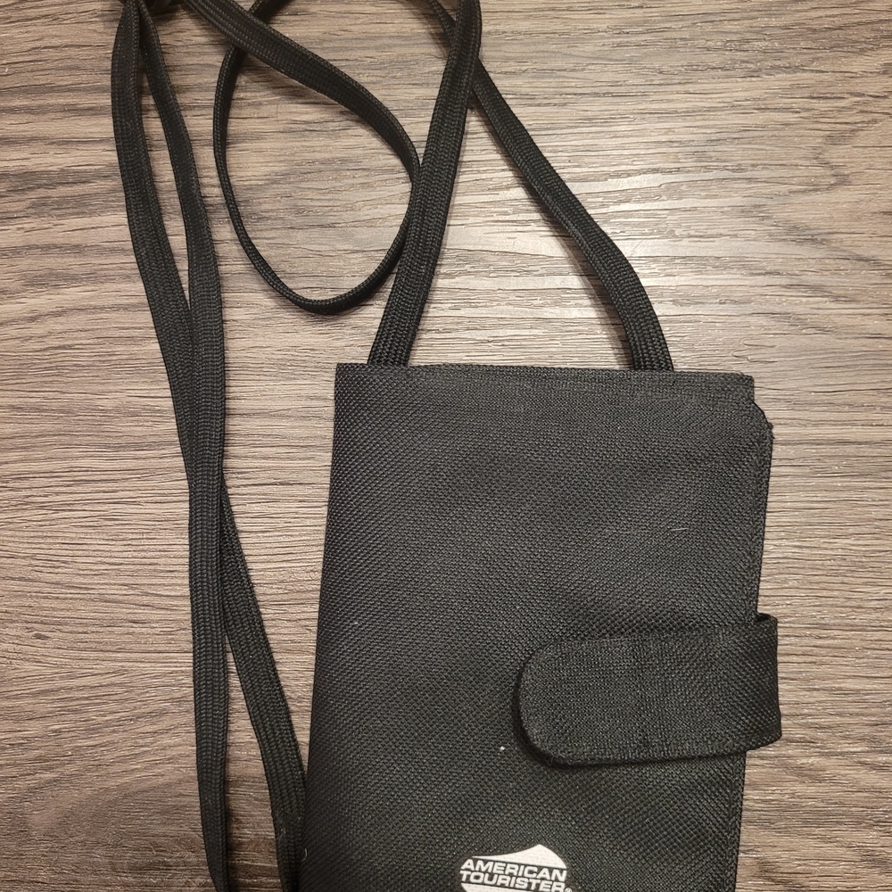 American Tourister Black Shoulder Bag